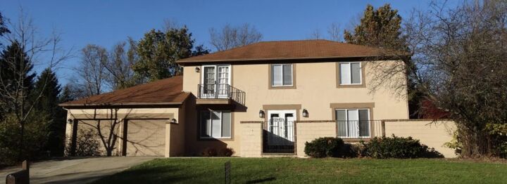 108 Walcreek W Drive  Columbus OH 43230 photo