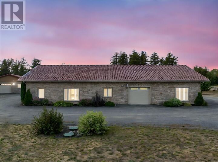 Property Photo: 3891 Hydro Road ON P3P 1R2