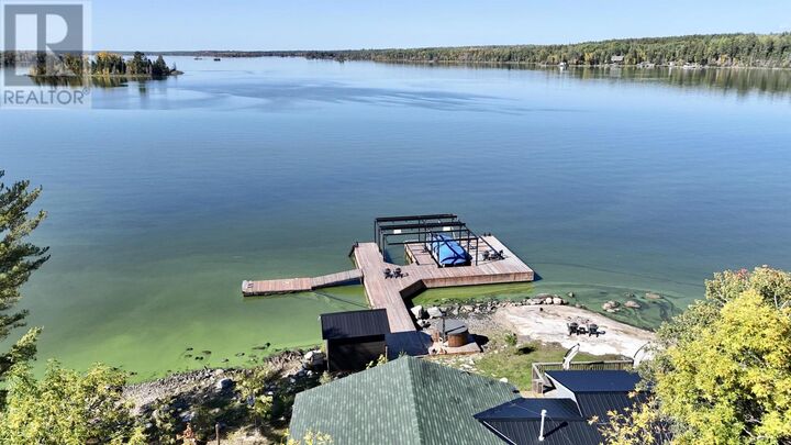 Property Photo:  17 Pipestone Point Lake Of The Woods  ON P0X 1C0 