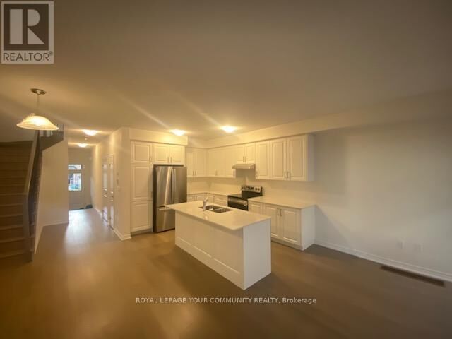 Property Photo:  92 Phoenix Boulevard  ON L9J 0R7 