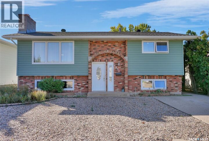 Property Photo:  1631 Glendale Street  SK S6K 1A9 