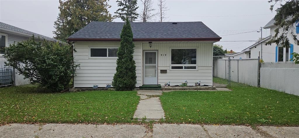 Photo de la propriété:  414 Harvard Avenue West  MB R2C 1Y9 