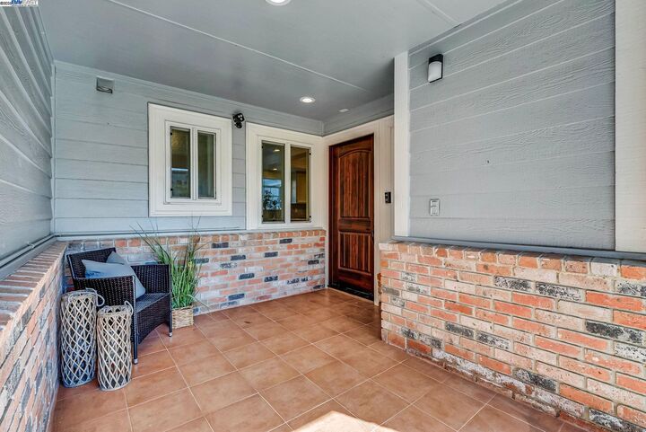 Property Photo: 39478 Zacate Ave CA 94539