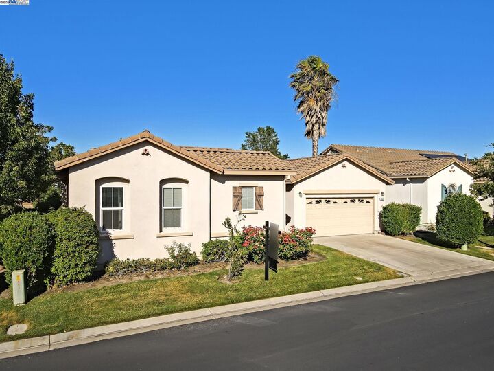 Property Photo:  604 American Falls Dr  CA 94571 