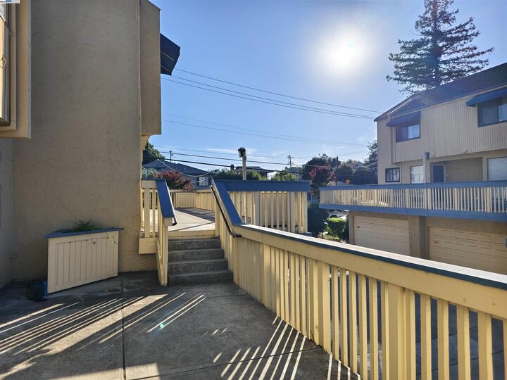 Property Photo: 1005 Imperial Pl CA 94541