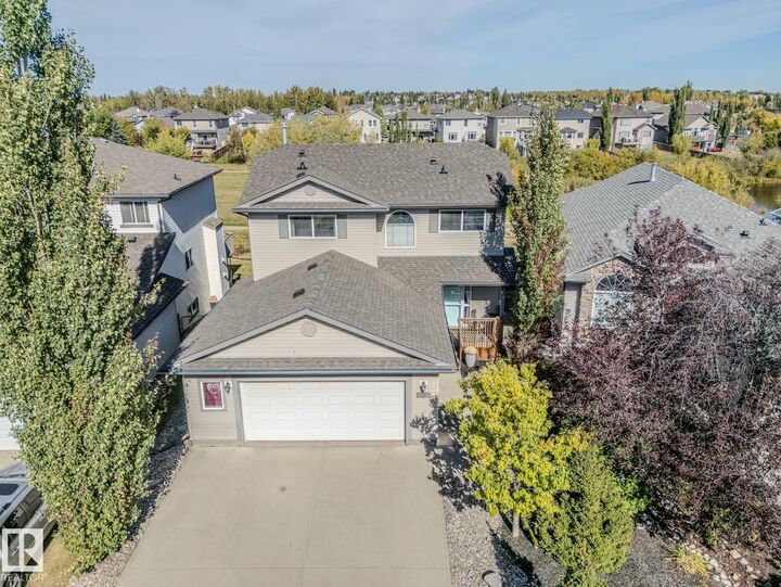 Property Photo:  30 Foxboro Run  AB T8A 6M7 