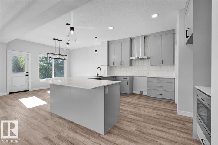 215 Ravine Drive  Devon AB T9G 0M2 photo