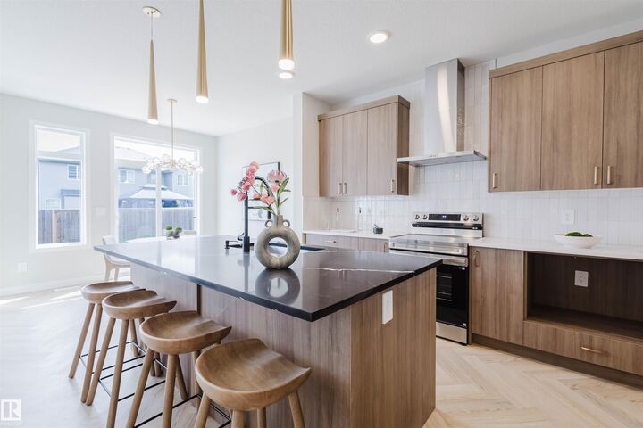 6 Cobblestone Gate  Spruce Grove AB T7X 4E4 photo