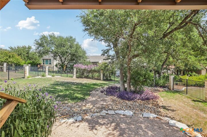 Property Photo:  220 Leaping Holly Street  TX 78666 