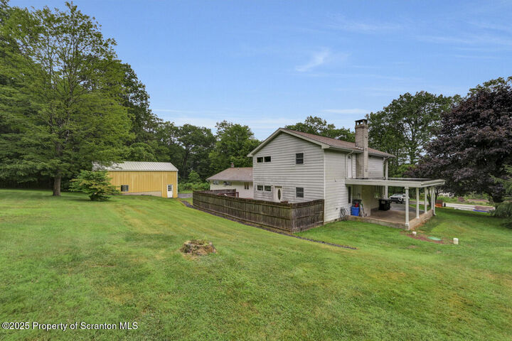 Property Photo:  937 Cortez Road  PA 18436 
