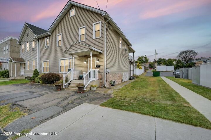 Property Photo:  615 Pittston Avenue  PA 18505 