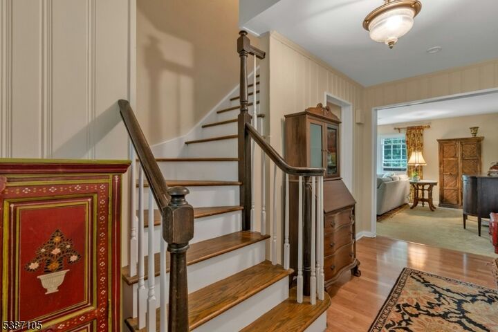 Property Photo:  1 Crest Dr  NJ 07920 