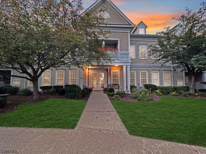 4004 Brookfield Glen Dr 04  White Twp. NJ 07823 photo