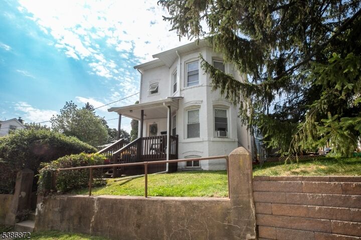 Property Photo: 68 Mohawk Ave NJ 07506