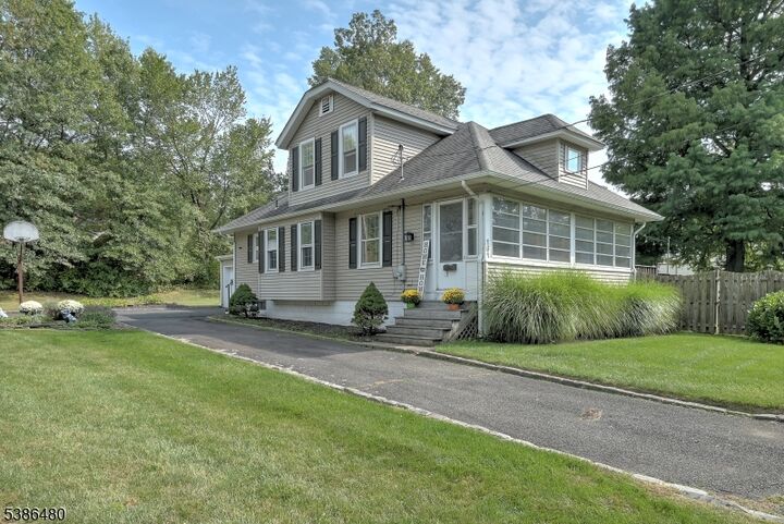Property Photo:  161 Passaic St  NJ 07974 