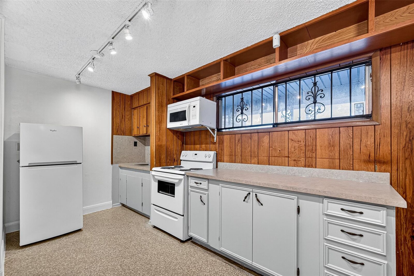 Property Photo: 3817 Anita Street B TX 77004