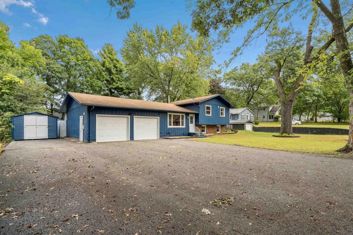 Property Photo:  525 3rd Street  IA 50707 
