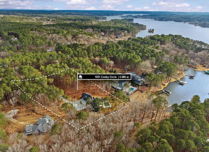 Property Photo:  1051 Cosby Circle  GA 30642 