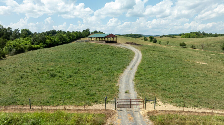 Property Photo: 1550 Mount Hope Road TN 37810