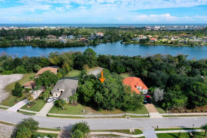 Property Photo:  40 N Lakewalk Drive  FL 32137 