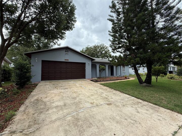 Property Photo: 6478 Inca Street FL 32807