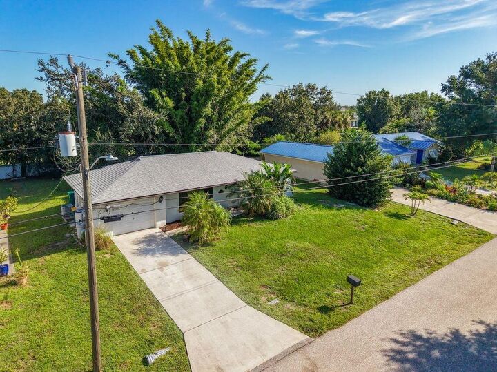 Property Photo:  28474 Coco Palm Drive  FL 33982 