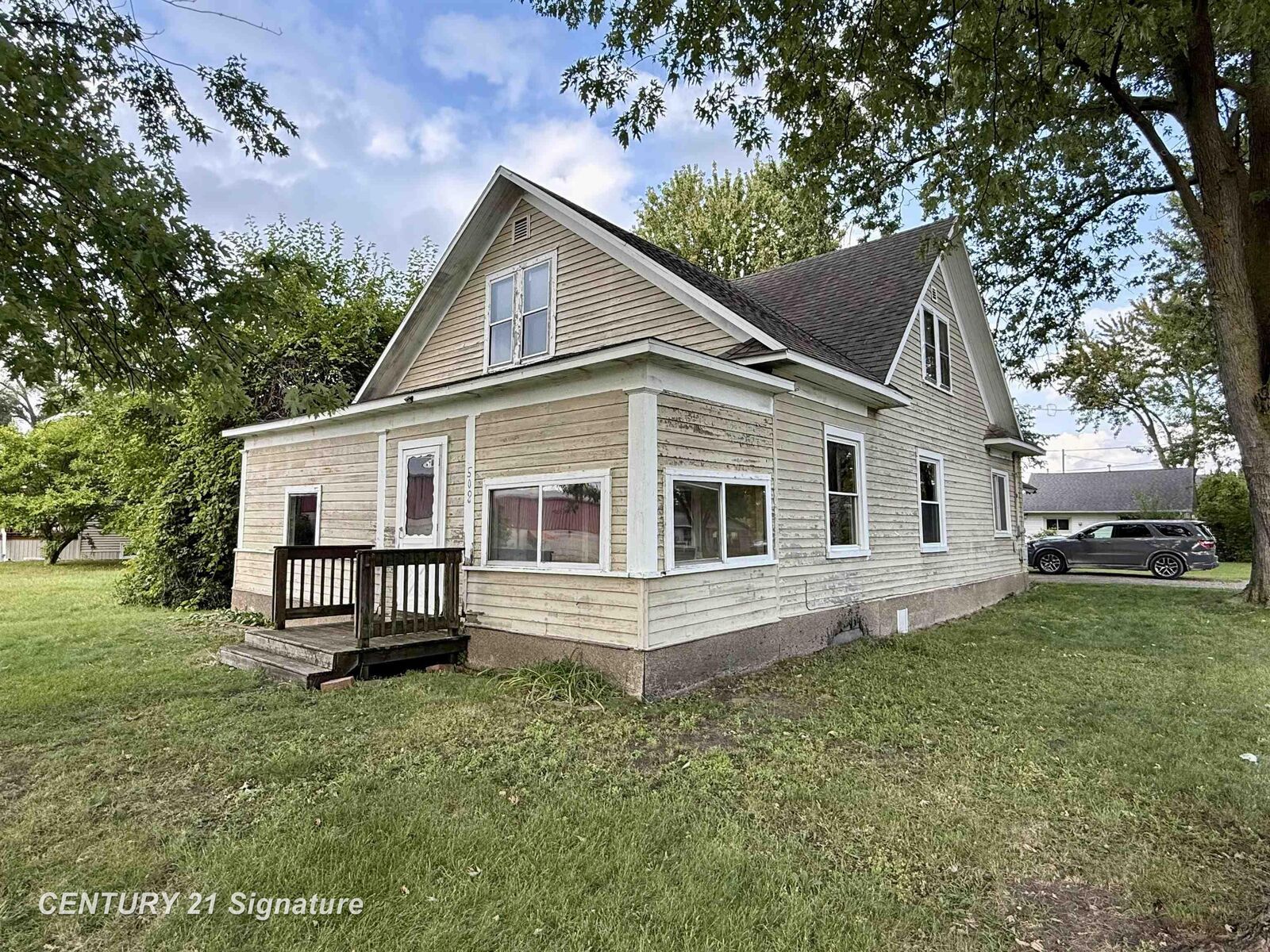 Property Photo:  508 Hickory Street  MI 48724 