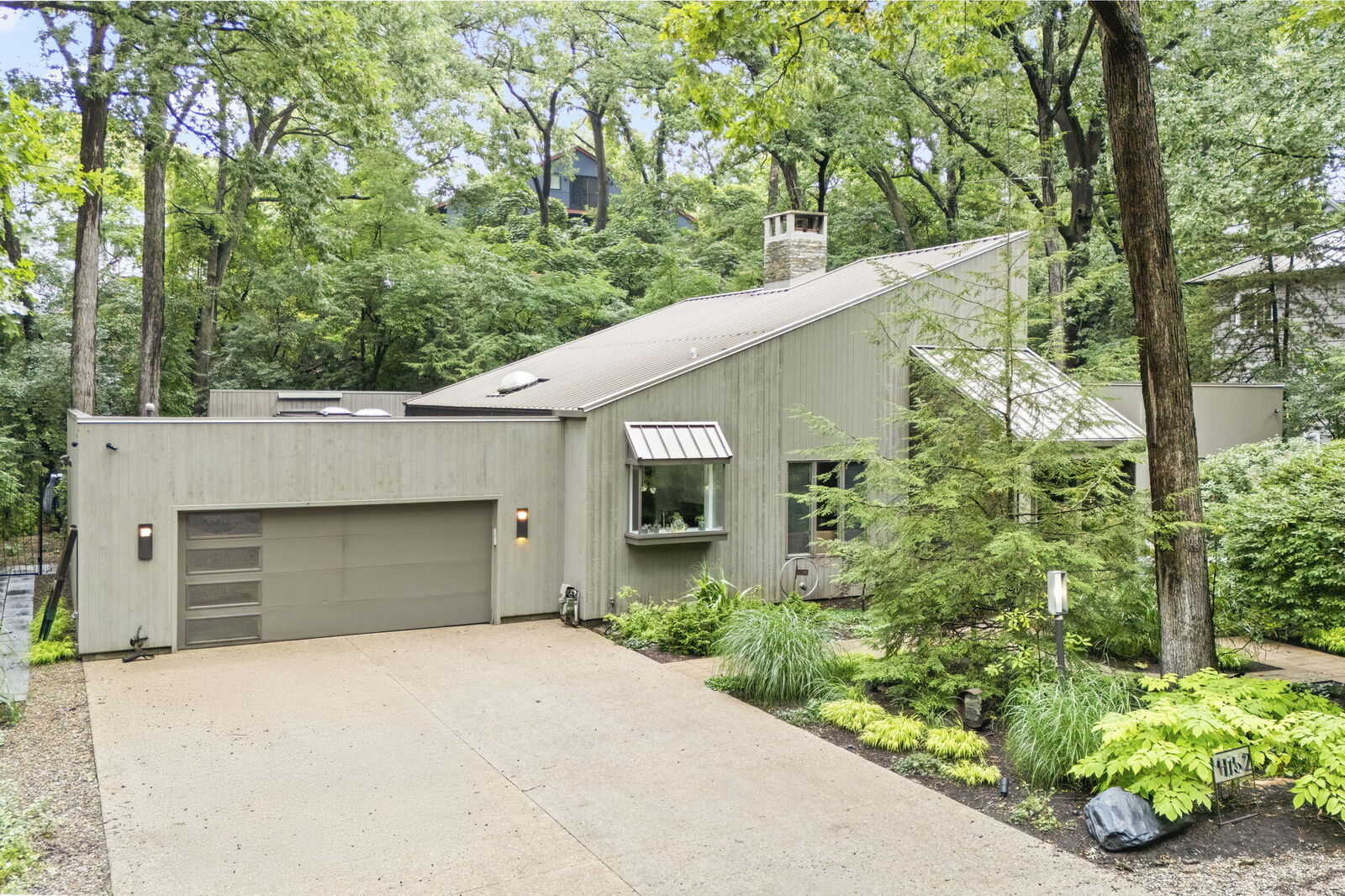 Property Photo:  4152 Hillside Trail  MI 49117 