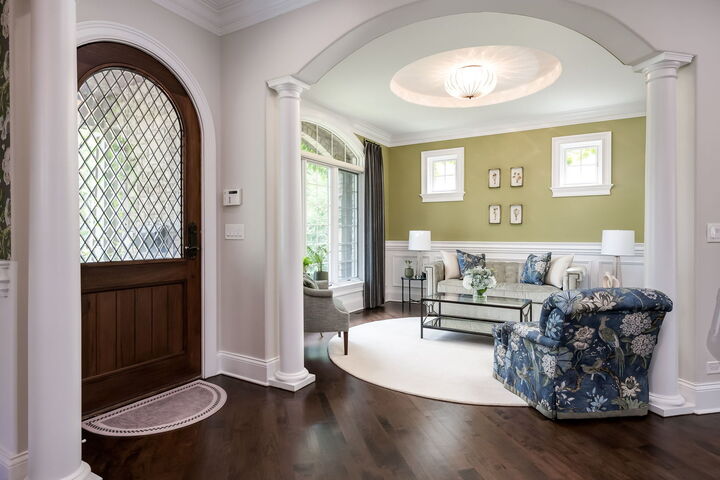 Property Photo:  14 S Thurlow Street  IL 60521 