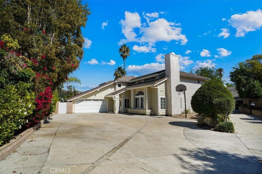 Property Photo: 5530 Buffwood Place CA 91301