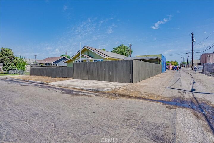 Property Photo:  106 Moneta  CA 93308 