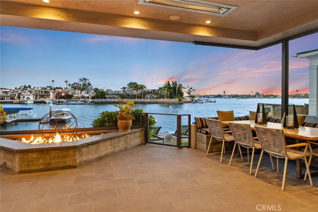 Property Photo:  8 Beacon Bay  CA 92660 