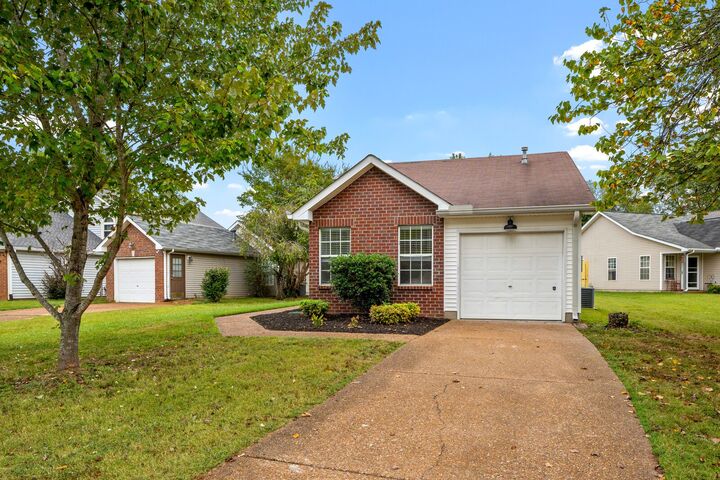 2708 River Bend Dr  Nashville TN 37214 photo
