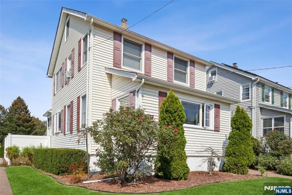 Property Photo:  47 Colling Avenue  NJ 07662 