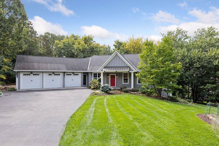 648 Sunset Lane  Mendota Heights MN 55118 photo