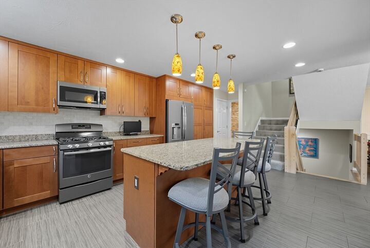 Property Photo:  379 Captain Eames Cir 379  MA 01721 
