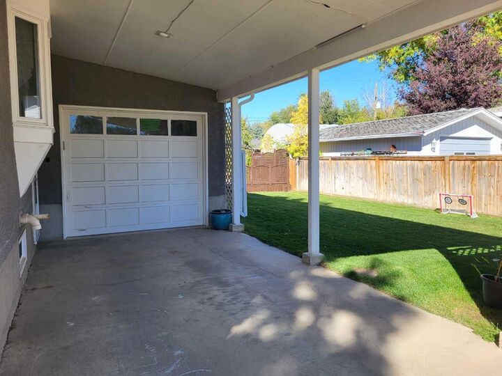 Property Photo:  307 Cawdron Street  AB T0L 1S0 