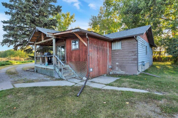 Property Photo: 4152 47 Avenue AB T4T 1C8
