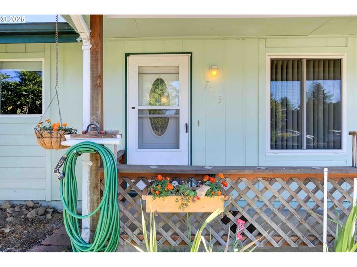 Property Photo:  7123 NE 126th Ave  WA 98682 