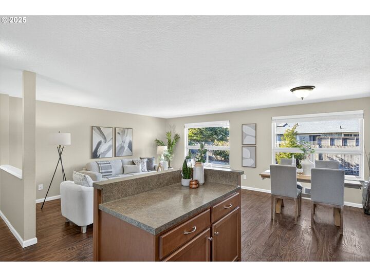 Property Photo:  11354 SW Chantilly  OR 97070 