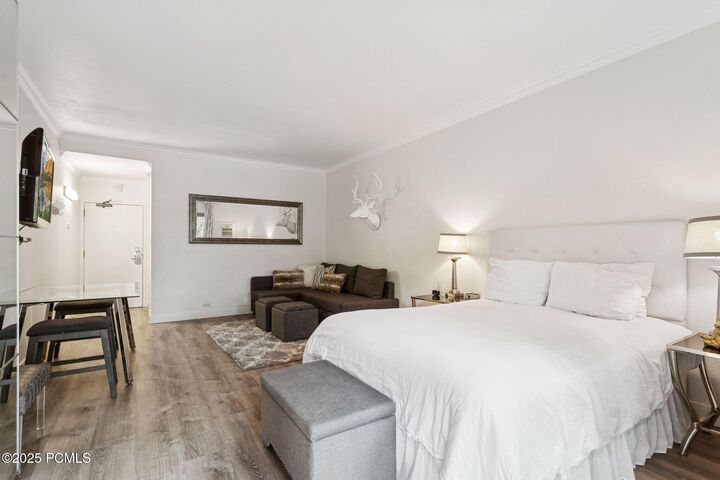 Property Photo: 2235 Sidewinder Drive 810 UT 84060