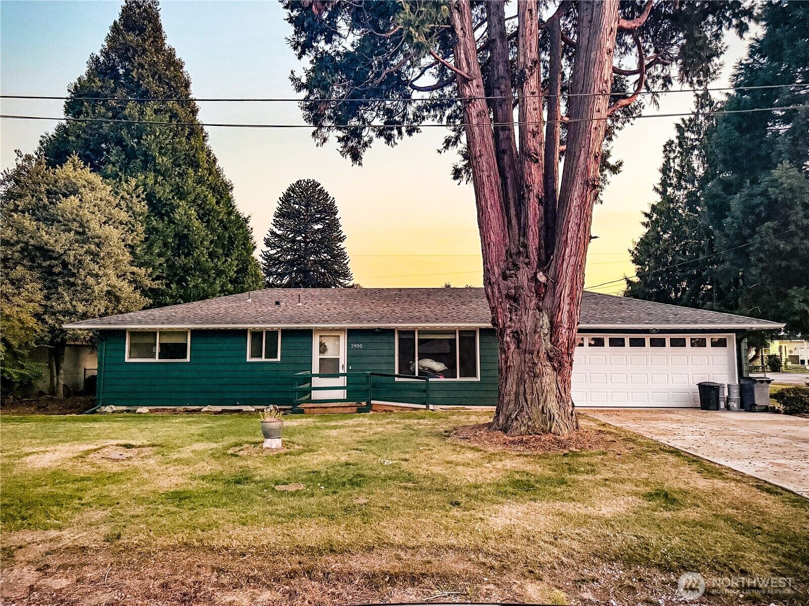 Property Photo: 1900 Sparrs Lane WA 98233