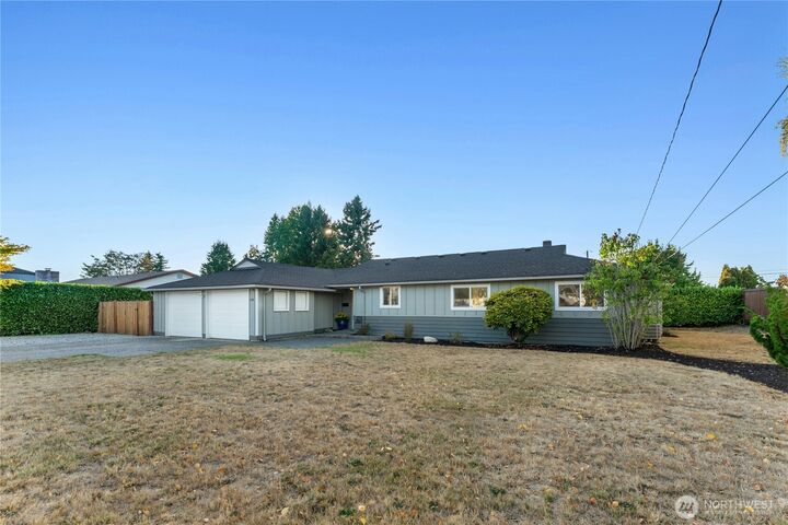 Property Photo:  1142 N Skyline Drive  WA 98406 