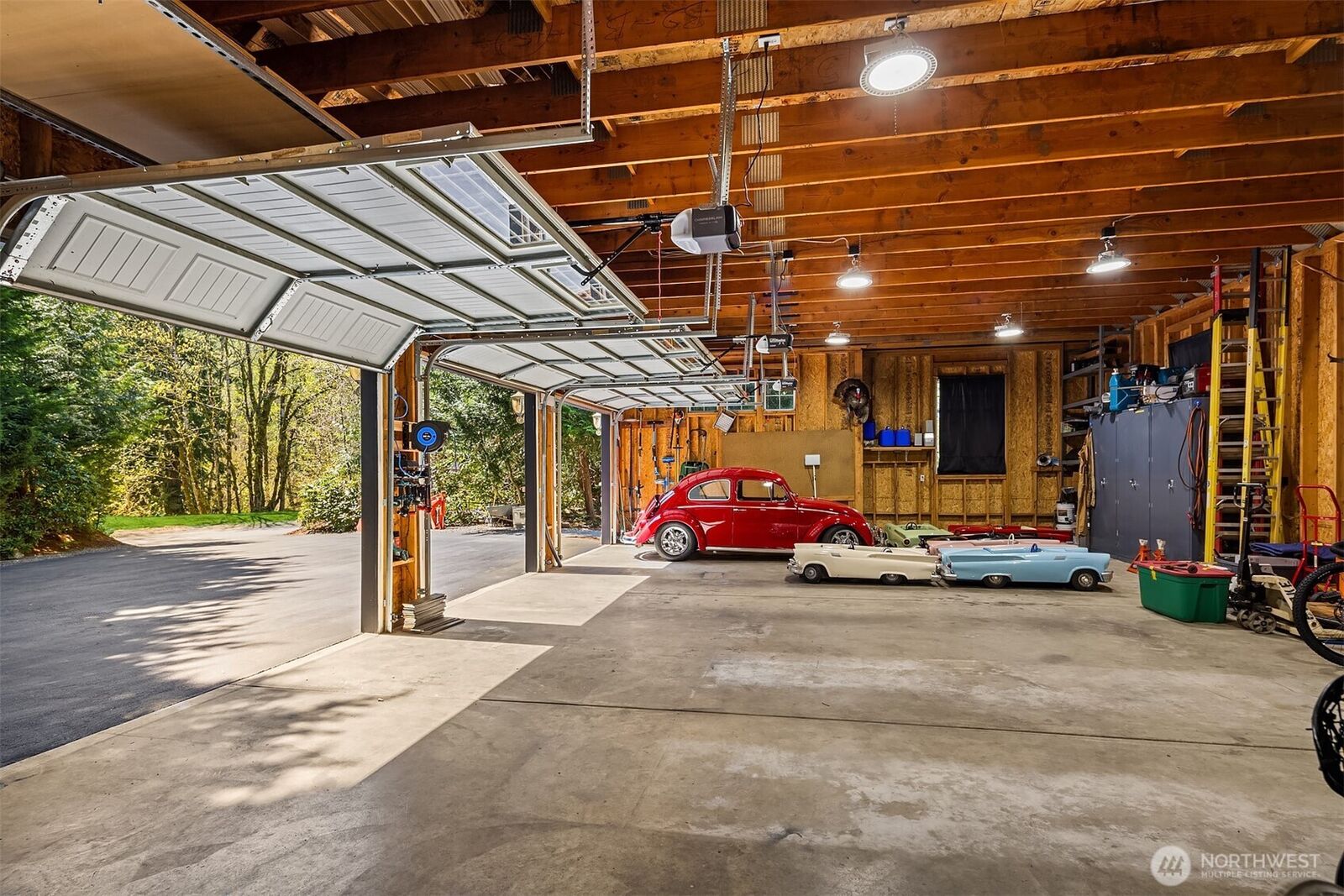 Property Photo: 23340 257th Avenue SE WA 98038