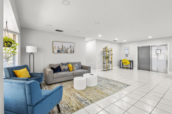 Property Photo:  750 24th Street SW  FL 32962 