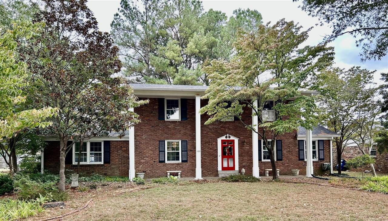 Property Photo:  1727 Karen Circle  KY 42104 