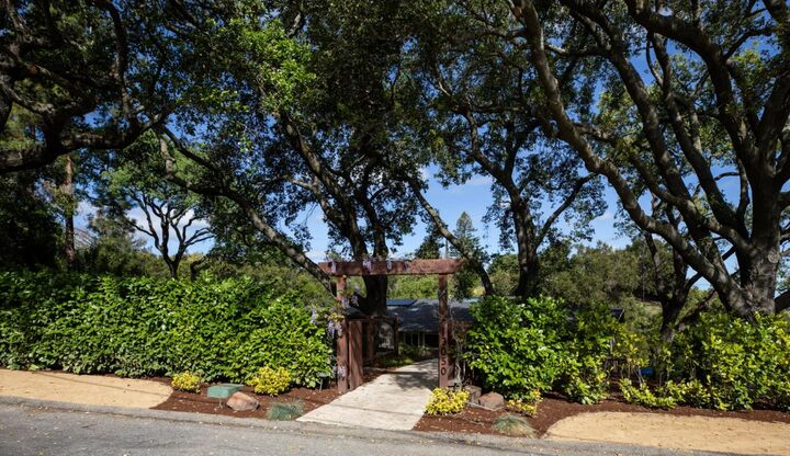 Property Photo:  13050 Cumbra Vista Court  CA 94022 
