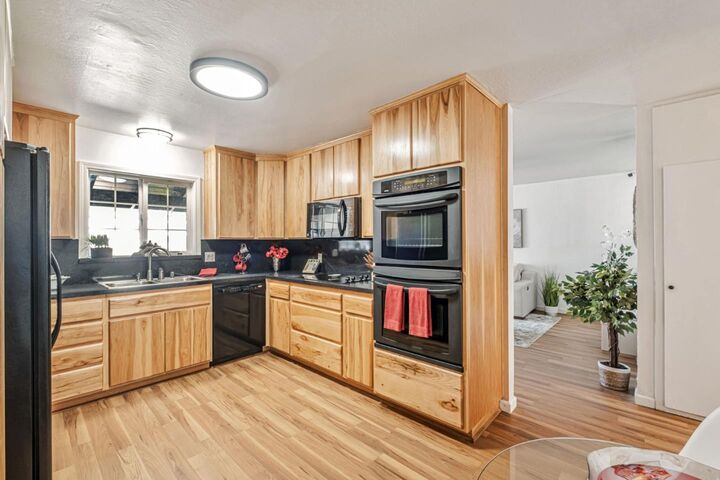 Property Photo: 39753 Placer Way CA 94538