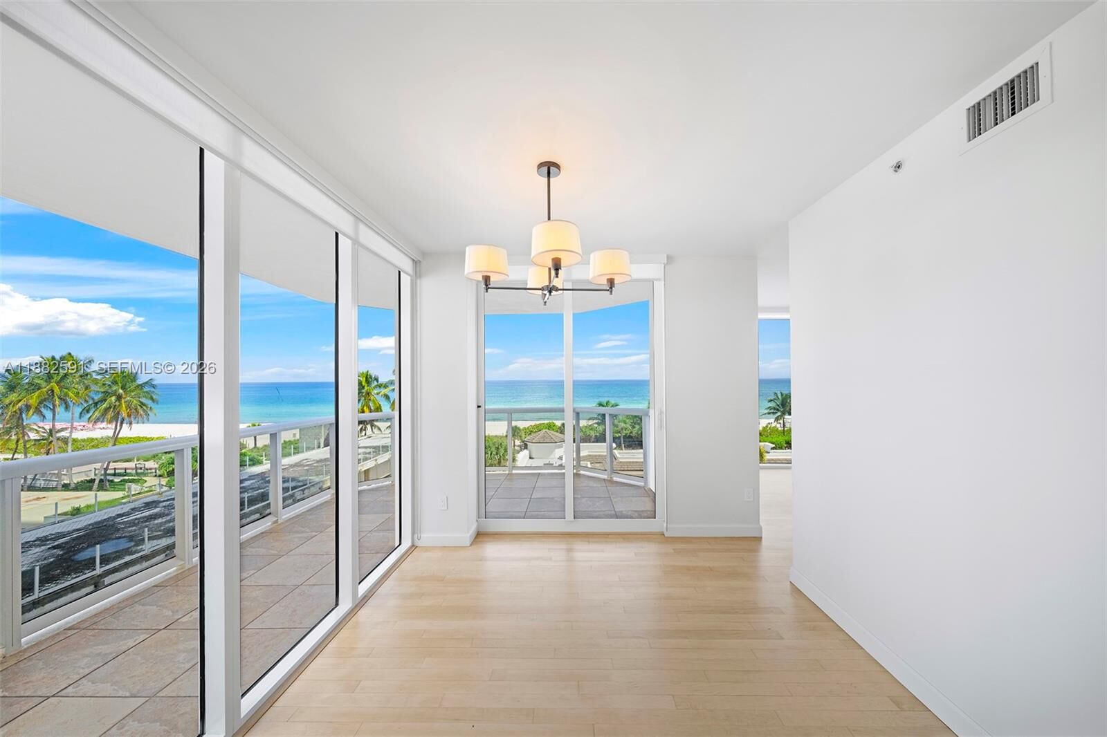 Property Photo:  4779 Collins Ave 501  FL 33140 