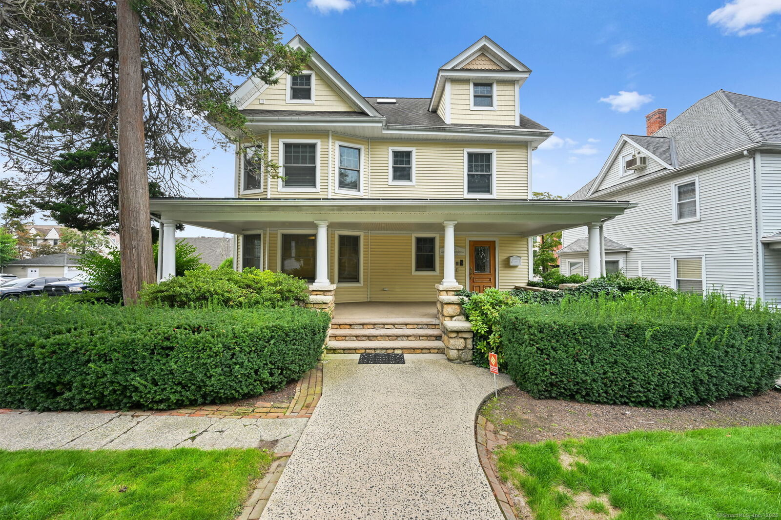 Property Photo: 1458 Bedford Street CT 06905